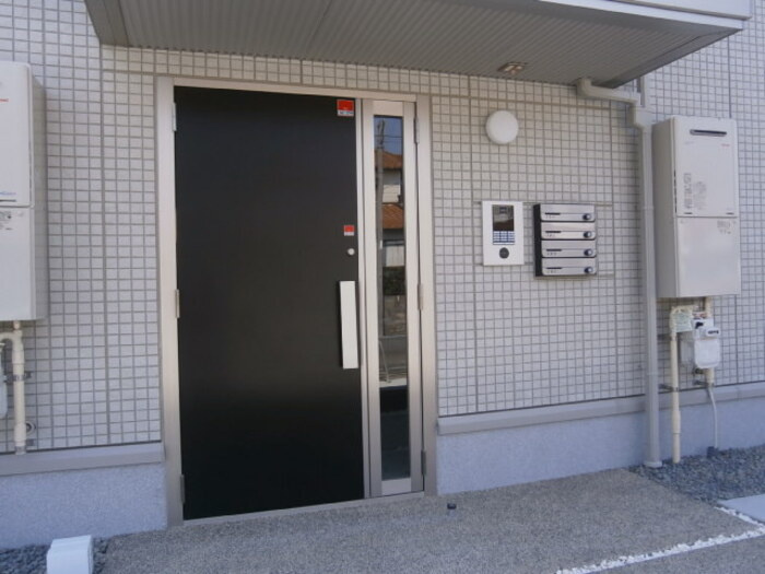 ラフィーネのエントランス|清潔なエントランスです