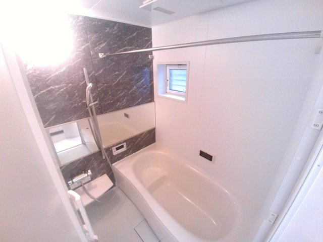 ラフィーネの浴室|落ち着いた空間のお風呂です