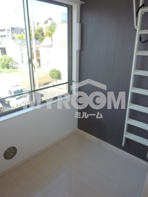 【居間・リビング】 | フラット芦花公園 | ホワイトフローリング☆