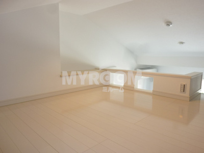 【寝室】 | フラット芦花公園 | 使用目的色々♪ロフト付です★