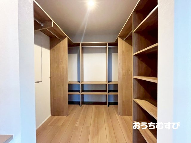 名東区本郷1丁目(残1棟)1号棟の収納