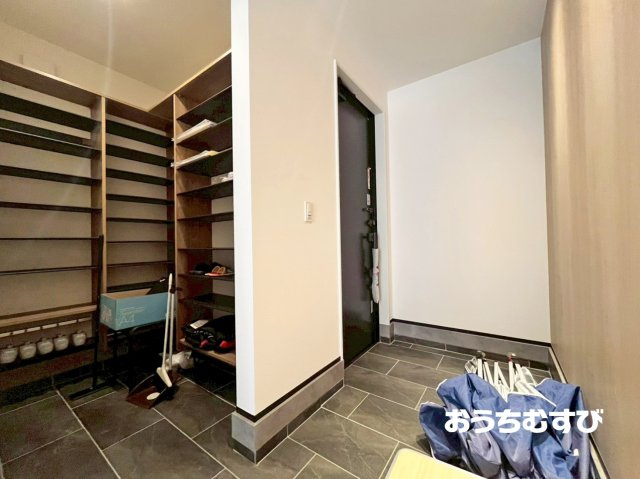 名東区本郷1丁目(残1棟)1号棟の収納