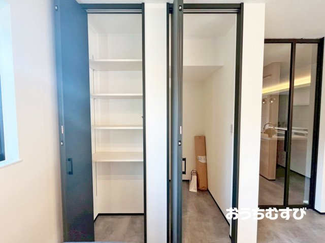 名東区本郷1丁目(残1棟)1号棟の収納