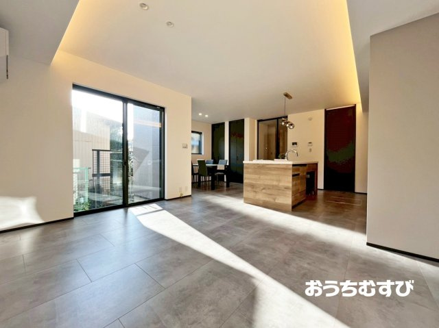 名東区本郷1丁目(残1棟)1号棟の居間・リビング