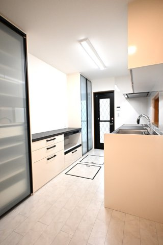 若草台戸建のキッチン