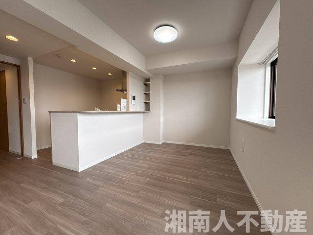 グレイス茅ヶ崎ソレアードの居間・リビング|こちらのリビングで趣味の時間をお楽しみください