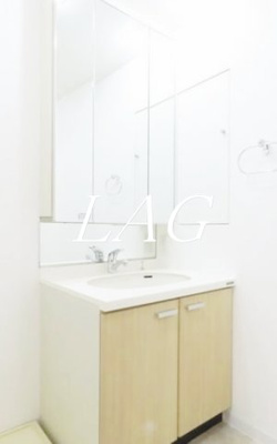 【洗面所】 | ＬａＳａｎｔｅ池田山 | 独立洗面台です。