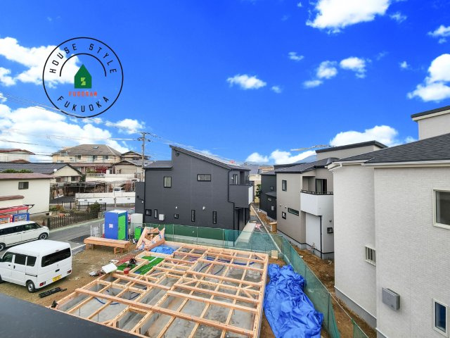 糟屋郡志免町王子2丁目第1-8棟（7号棟）の展望|窓から緑が見える物件も魅力的です。