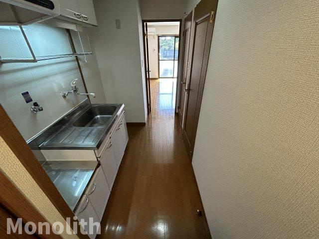 グリシーナコートの内装