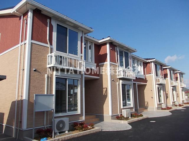 サンリットタウン日高Ⅰの外観|コンビニすぐの便利な場所です◎