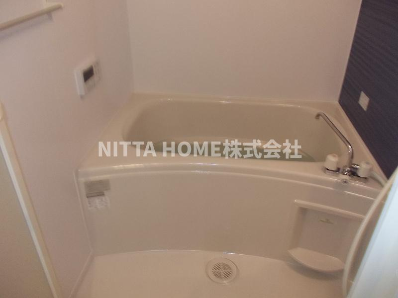 サンリットタウン日高Ⅰの浴室|追い焚き機能・浴室乾燥機も設置済み♪