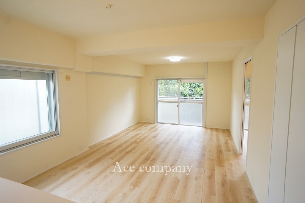 【居間・リビング】の画像