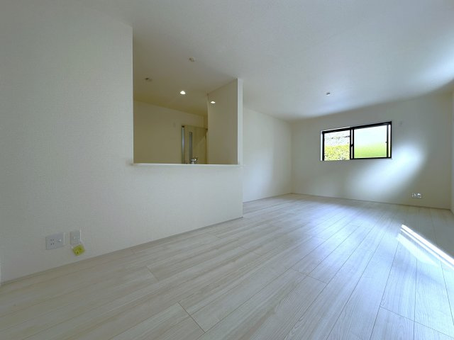 神戸市垂水区仲田2丁目新築戸建の居間・リビング