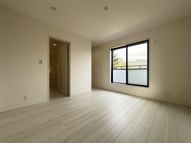 神戸市垂水区仲田2丁目新築戸建の洋室