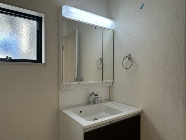神戸市垂水区仲田2丁目新築戸建の独立洗面台