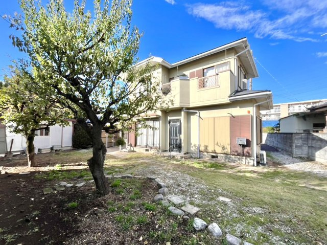 【中古戸建】伊勢崎市山王町の外観|■外観｜特徴のある個性的な住まいと美しい街並み、そして住みやすい環境を、ぜひ現地でご覧になりませんか。お気軽にお問合せください(^^)  