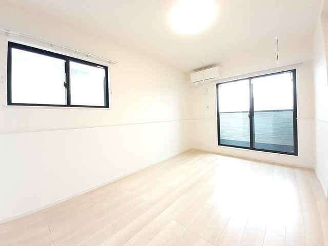 エテルノ　Ⅱの居間・リビング