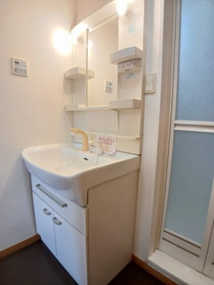 【洗面所】 | グランソレイユ西中央