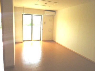 【居間・リビング】 | セントラルビレッジ・南