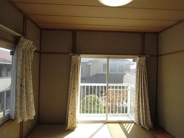中西町の和室