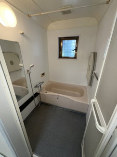 【浴室】 | タウンハウス市川 | 2階