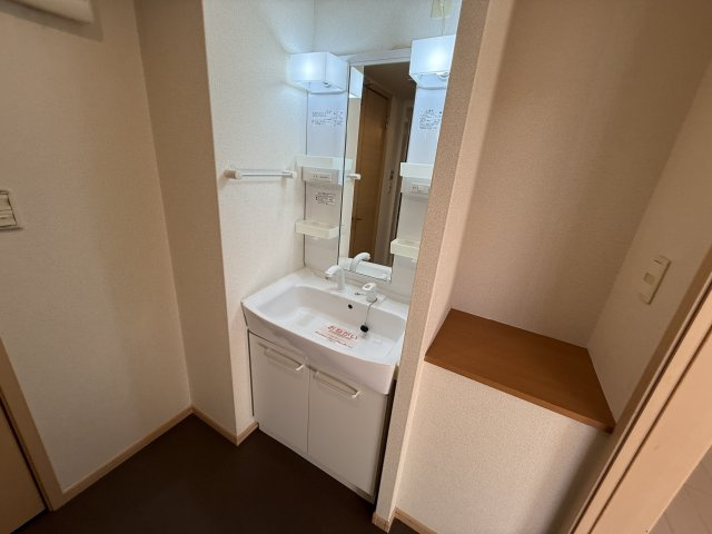 プレアルスの独立洗面台