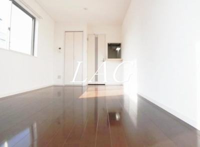 【居間・リビング】 | プリモクラッセ登戸 | 洋室のお部屋です。