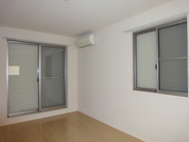 グリーンテラス南荻窪の居間・リビング|★防犯シャッター★