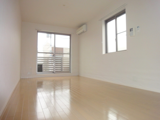 グリーンテラス南荻窪の居間・リビング|★12帖のリビング★