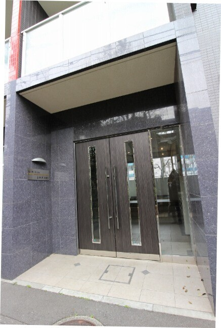 シンシティ上北沢ジーベックのエントランス