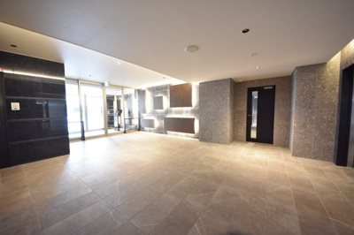 【ロビー】 | GENOVIA神戸湊川公園