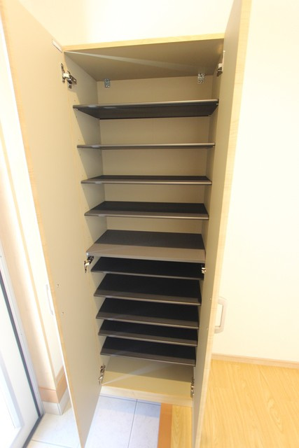 知多市八幡字向長曽のテラスの内装|写真はイメージです。色仕様は現況優先になります。