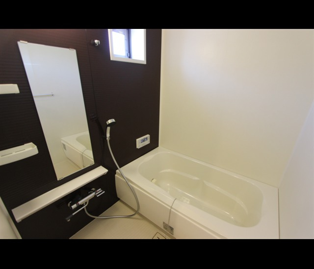 知多市八幡字向長曽のテラスの浴室|写真はイメージです。色仕様は現況優先になります。