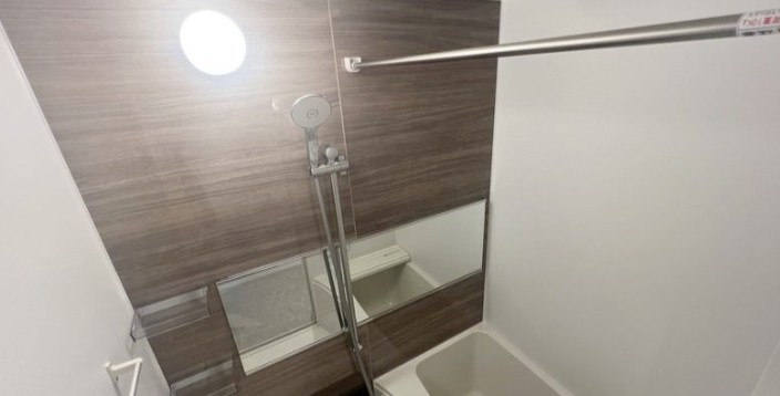 Lavare新中里の浴室