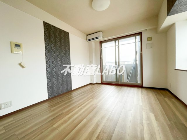 CITY SPIRE桜川Ⅱの洋室