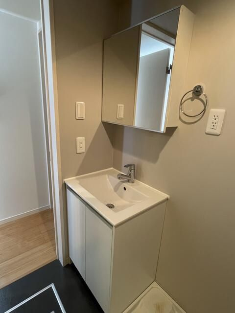 フェイストハイツ大和田の独立洗面台