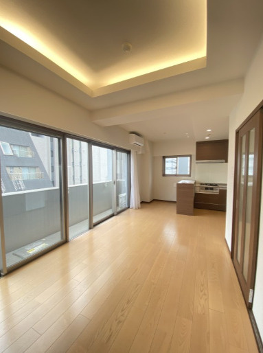 カノンパレス　最上階　礼金0　セキュリティ完備　の居間・リビング