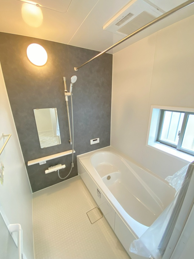 明石市大久保町高丘2丁目　新築戸建の浴室