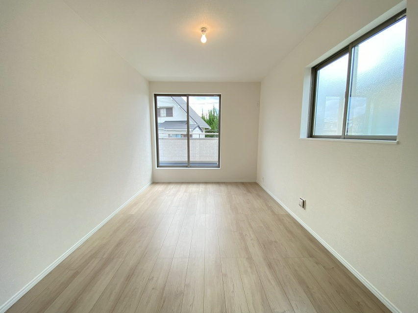 明石市大久保町高丘2丁目　新築戸建の洋室