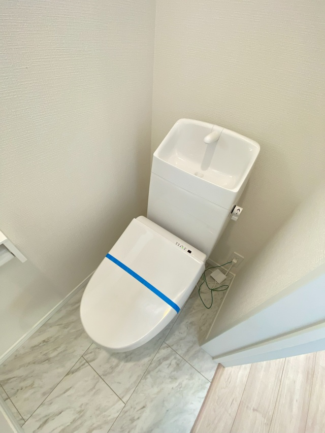 明石市大久保町高丘2丁目　新築戸建のトイレ