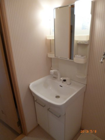 グランメール【キャッシュバック対象物件】の独立洗面台|独立洗面台あり、毎朝おしゃれに忙しい女性の方におすすめです