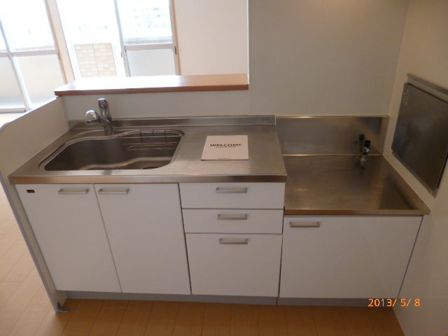 グランメール【キャッシュバック対象物件】のキッチン|コンパクトなキッチンで掃除もラクラク