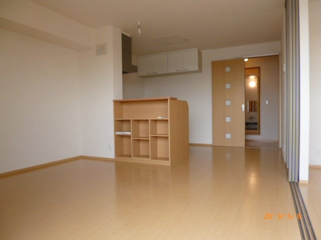 グランメール【キャッシュバック対象物件】の居間・リビング|ゆったりとした居間です