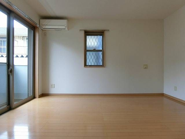 ヴィーブリアン松戸Ａの内装