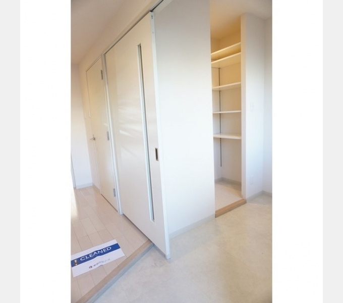 アプリーテ梶ヶ谷の玄関