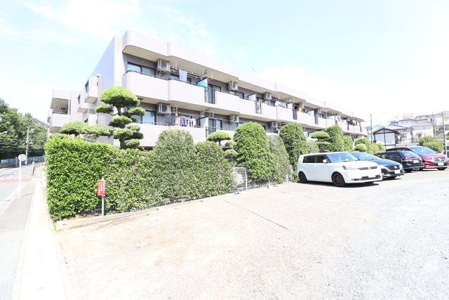 アプリーテ梶ヶ谷の外観