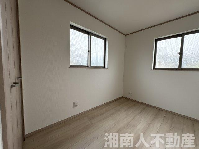 茅ヶ崎市香川7丁目　新築戸建　全3棟　の洋室|ゆったりした洋室です