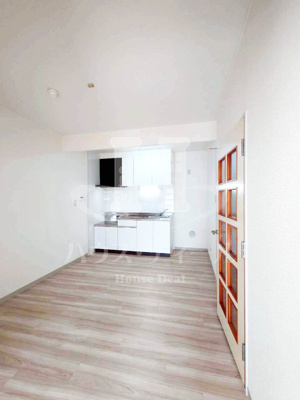 【居間・リビング】 | モアライフ芝 | ゆったりとした居間です