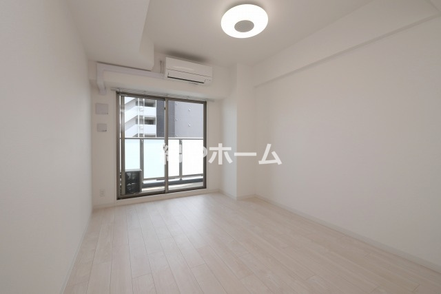 ソルテラスOSAKA MID EAST クレアストの居間・リビング|ゆったりとしたリビングです