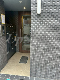 【エントランス】